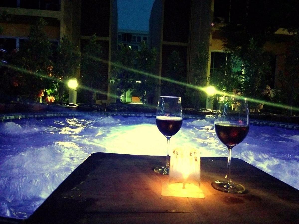 Bangkok.Grand.Resort Bang Bo Esterno foto