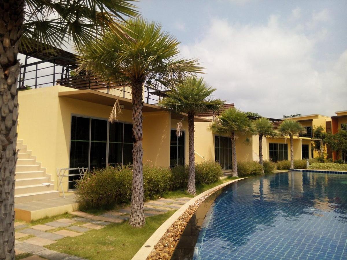 Bangkok.Grand.Resort Bang Bo Esterno foto